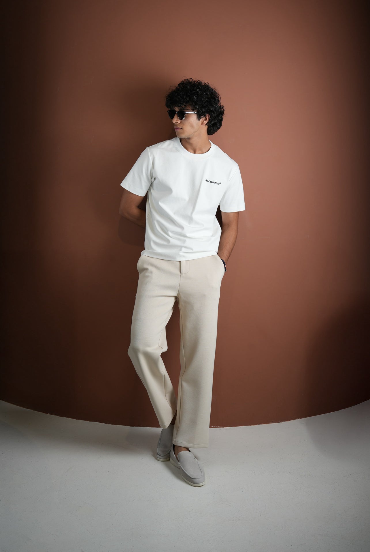 MOCA CULTURE White Embroidery T-Shirt