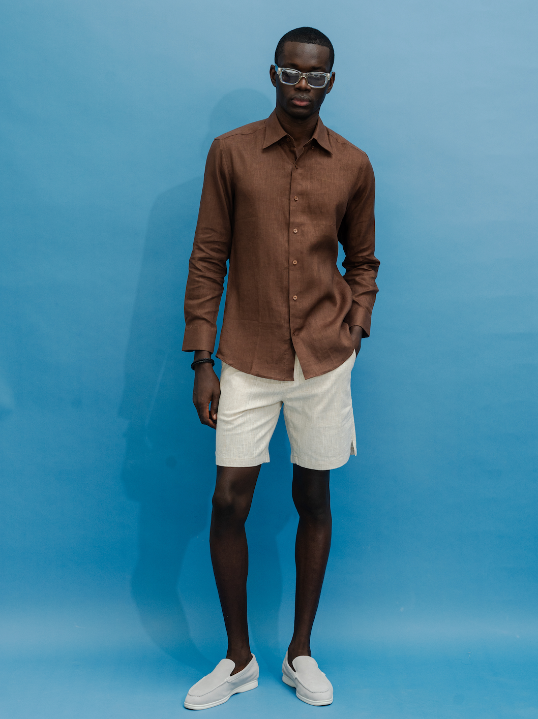 MOCA CULTURE – Brown Linen